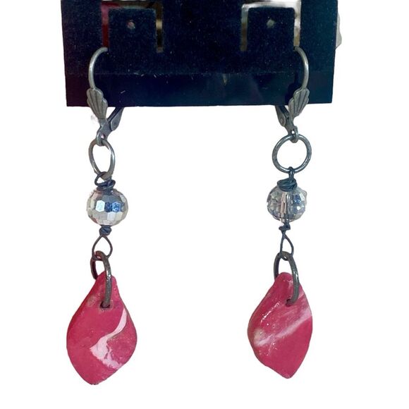 Handcrafted NWT Pink & White Dangle Earrings Custom Made Lightweight Jewelry - Picture 2 of 7
